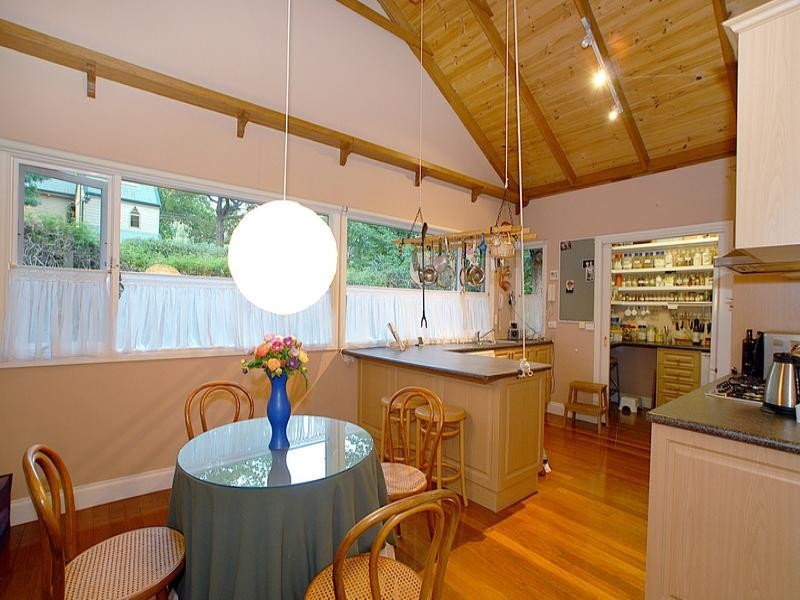 1 Railway Parade, Menzies Creek VIC 3159