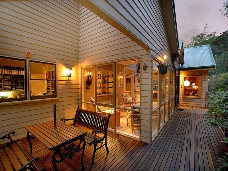 1 Railway Parade, Menzies Creek VIC 3159