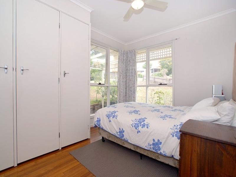 18 Bales Street, Ferntree Gully VIC 3156