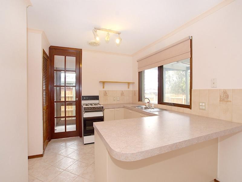 1/5 Rayner Close, Rowville VIC 3178