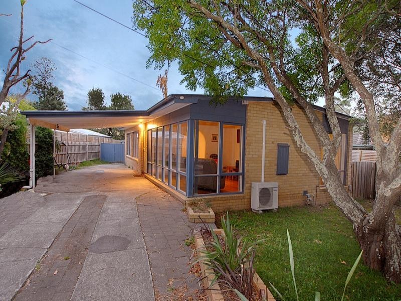 11 Florida Drive, Ferntree Gully VIC 3156