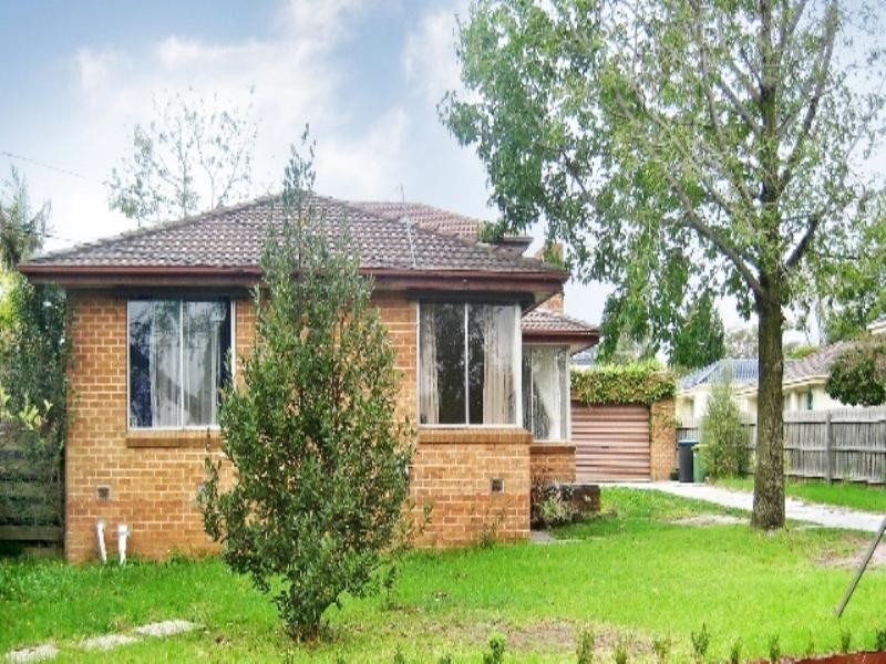 23 Stamford Crescent, Rowville VIC 3178