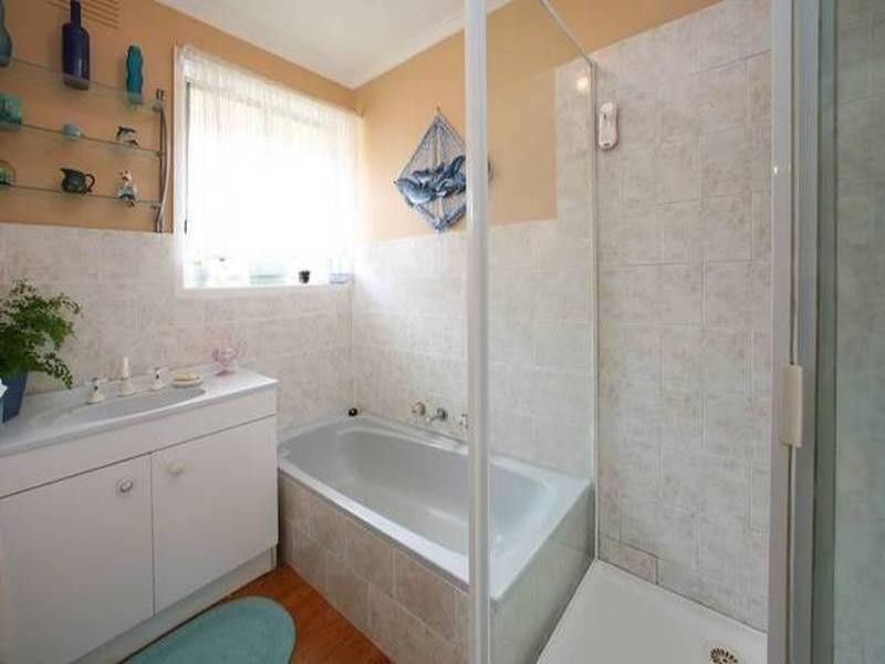 23 Stamford Crescent, Rowville VIC 3178