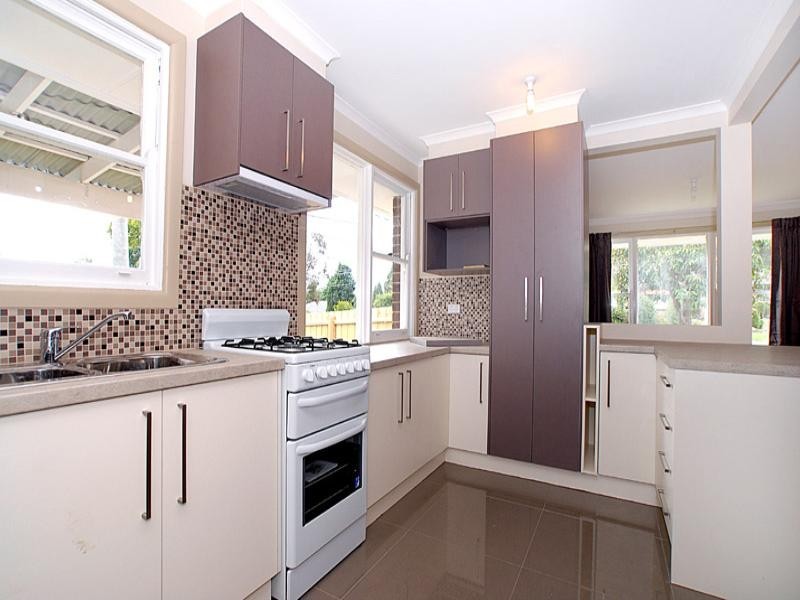 19 Beatrice Street, Kilsyth VIC 3137