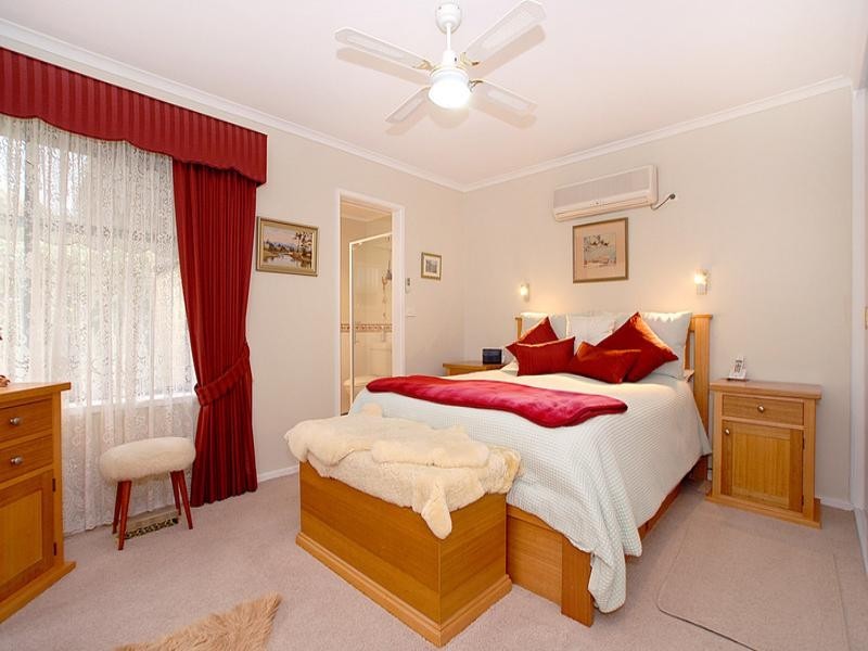 31 Rosehill Street, Scoresby VIC 3179