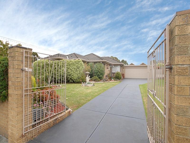 31 Rosehill Street, Scoresby VIC 3179