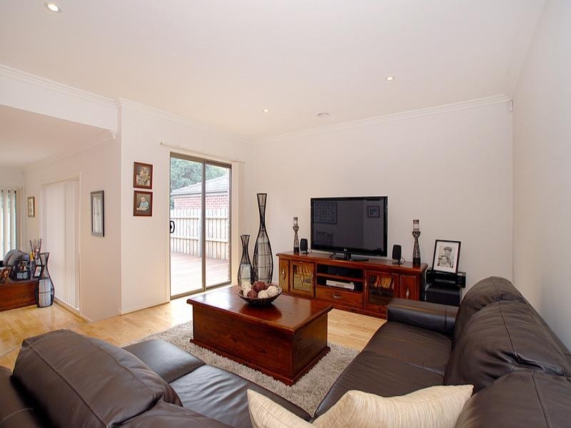 21 Treerise Boulevard, Ferntree Gully VIC 3156