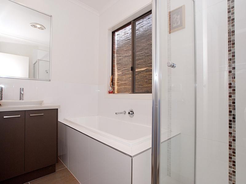 21 Treerise Boulevard, Ferntree Gully VIC 3156