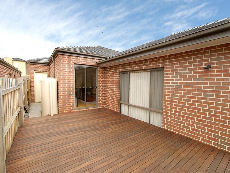 21 Treerise Boulevard, Ferntree Gully VIC 3156