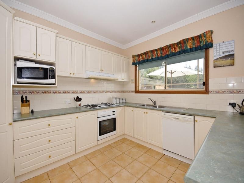 13 Sugar Gum Court, Upper Ferntree Gully VIC 3156