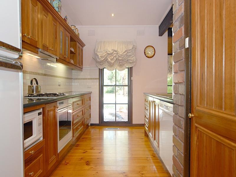 57 Coromandel Crescent, Knoxfield VIC 3180