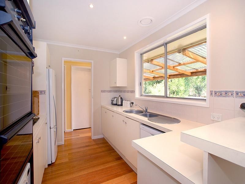 34 Parkview Drive, Ferntree Gully VIC 3156