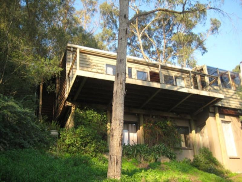 8 Glassford Avenue, Upper Ferntree Gully VIC 3156