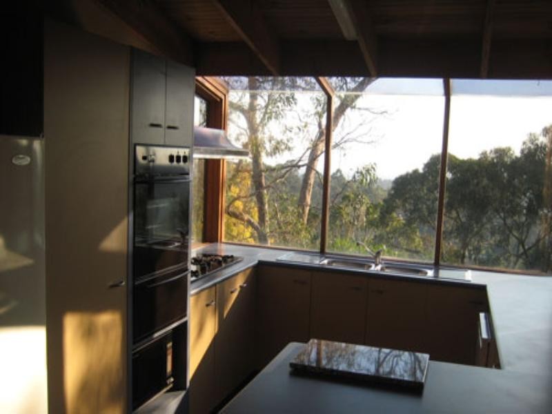 8 Glassford Avenue, Upper Ferntree Gully VIC 3156