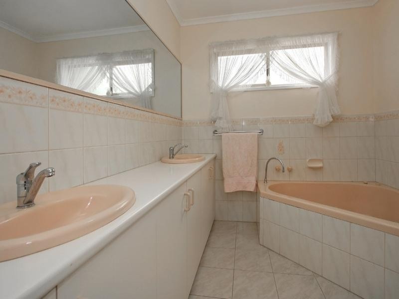 1 Bradley Place, Boronia VIC 3155