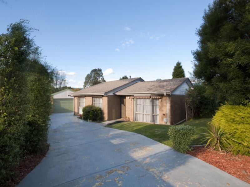 22 Erskine Drive, Rowville VIC 3178