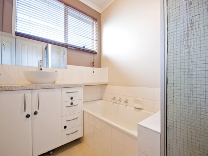 22 Erskine Drive, Rowville VIC 3178