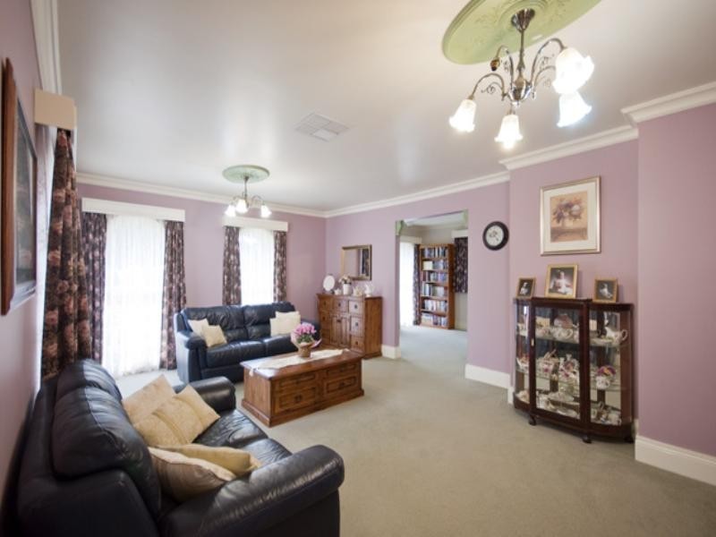 20 Stirling Street, Ferntree Gully VIC 3156