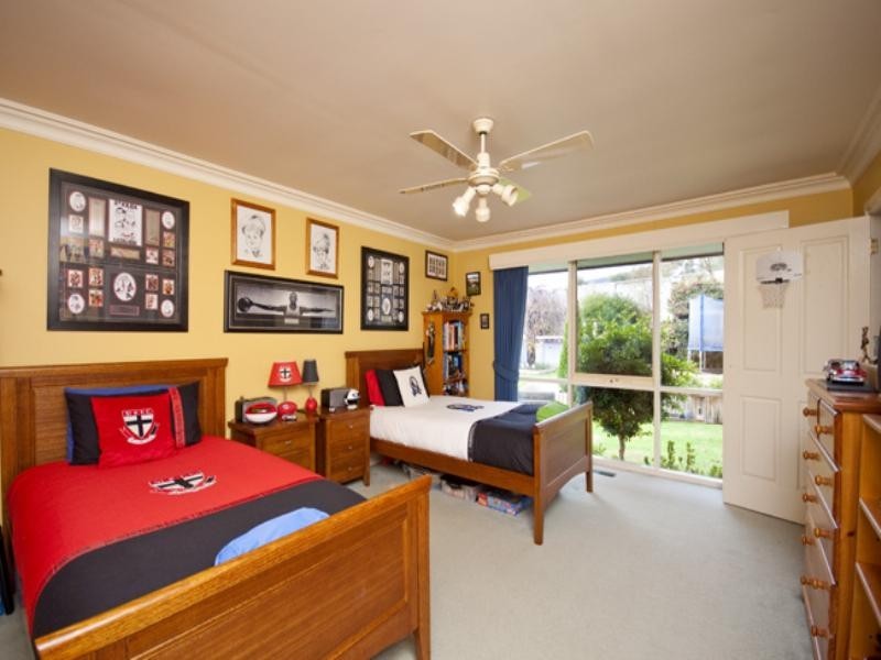 20 Stirling Street, Ferntree Gully VIC 3156