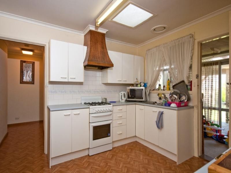 19 Adele Avenue, Ferntree Gully VIC 3156