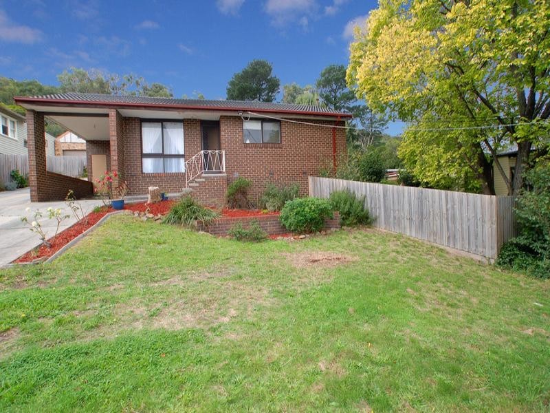 1/6 Pleasant Road, Ferntree Gully VIC 3156
