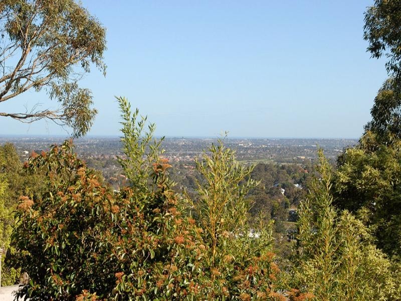 30 Clematis Avenue, Ferntree Gully VIC 3156