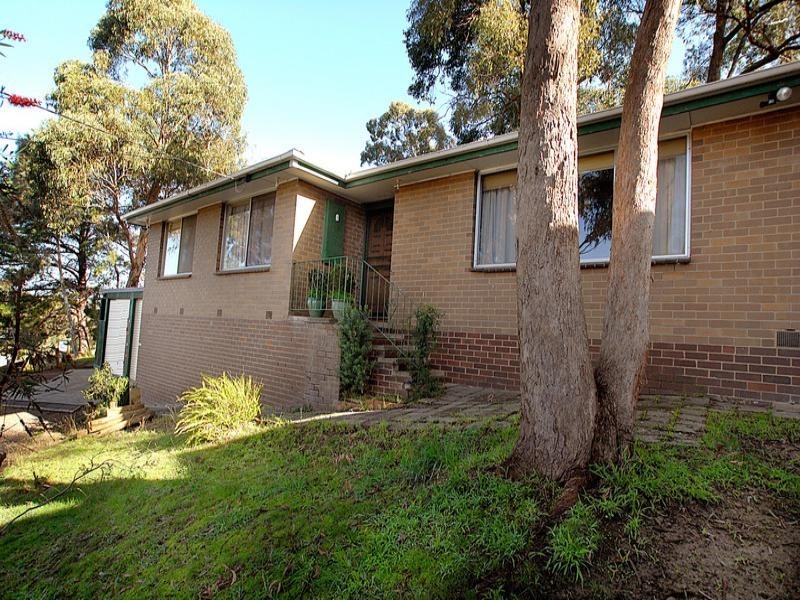 7 Milton Street, Ferntree Gully VIC 3156