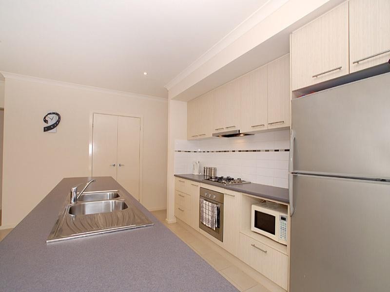 72 Grices Road, Berwick VIC 3806