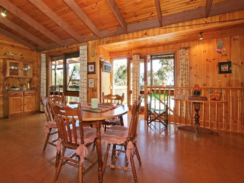 1 Kookaburra Avenue, Tecoma VIC 3160