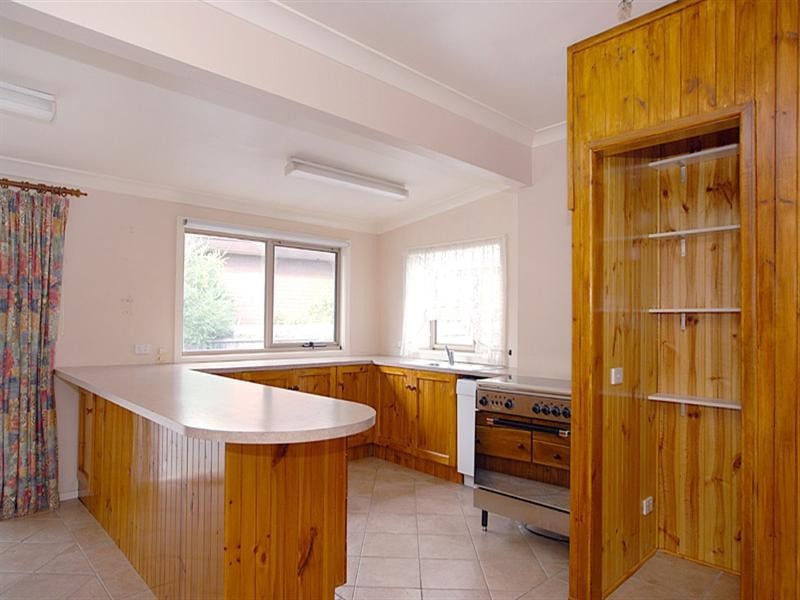 81 Linda Crescent, Ferntree Gully VIC 3156