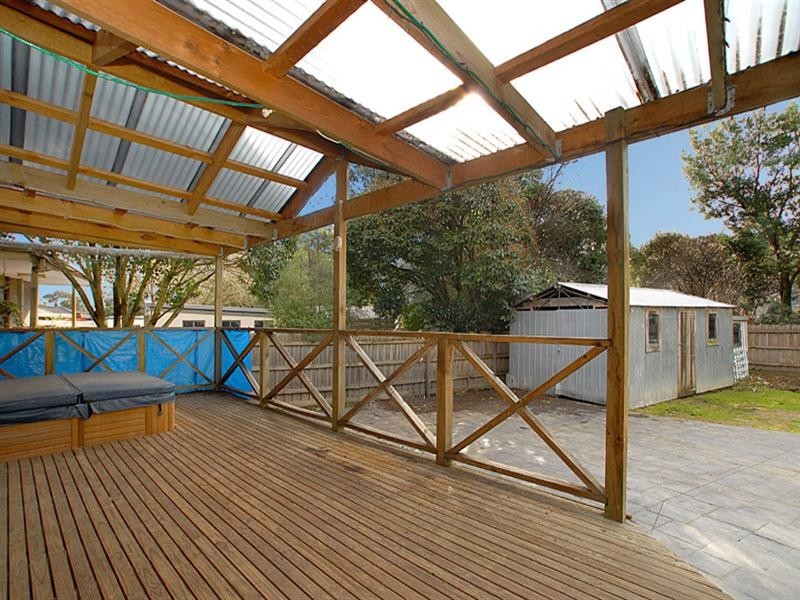 81 Linda Crescent, Ferntree Gully VIC 3156