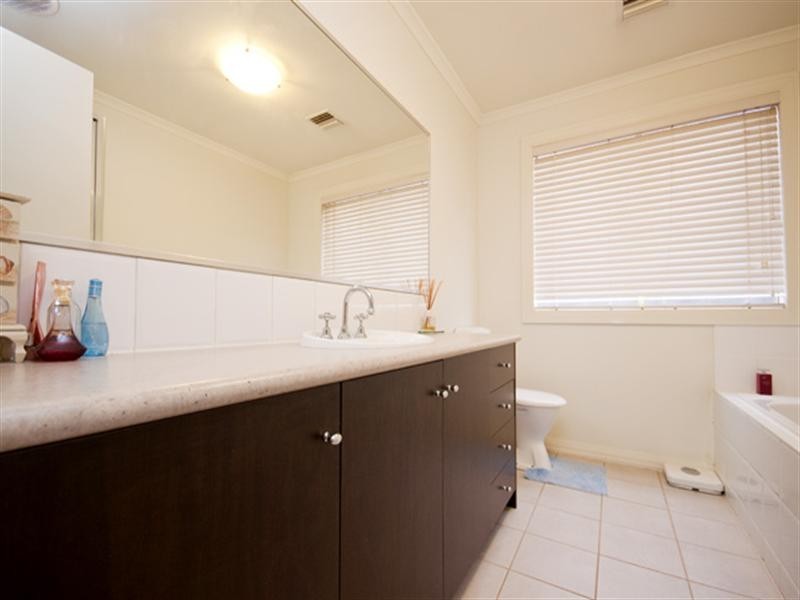 6 Faldo Court, Rowville VIC 3178