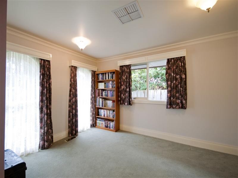 20 Stirling Street, Ferntree Gully VIC 3156