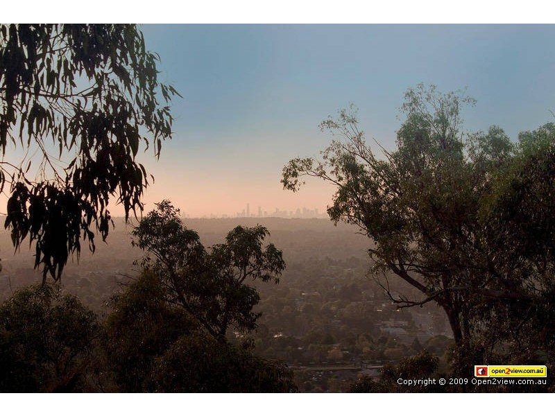 15 Leslie Avenue, Boronia VIC 3155