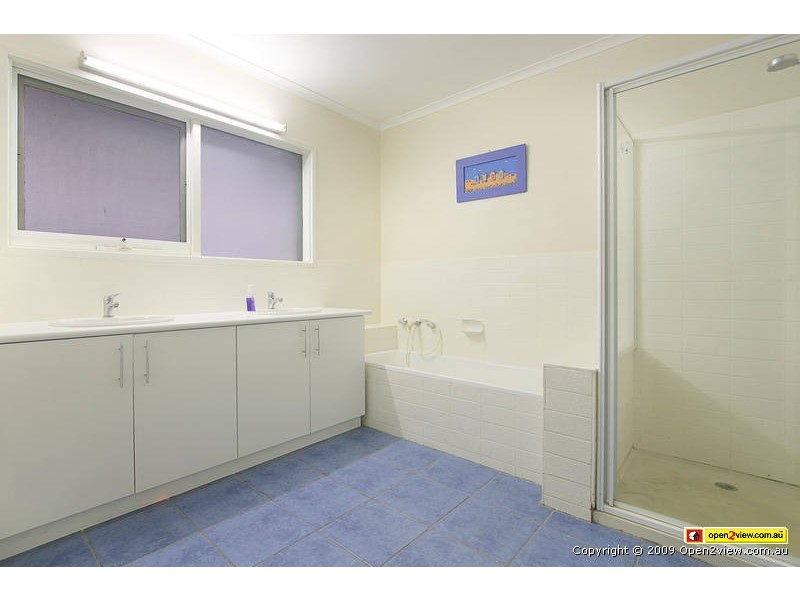 15 Leslie Avenue, Boronia VIC 3155