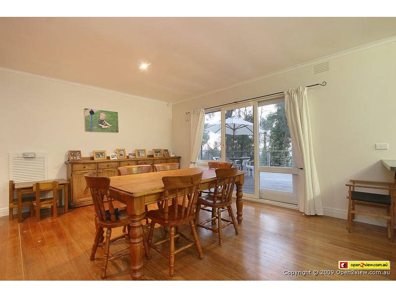 15 Leslie Avenue, Boronia VIC 3155