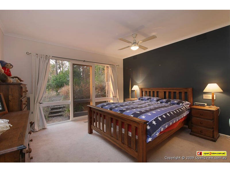 15 Leslie Avenue, Boronia VIC 3155