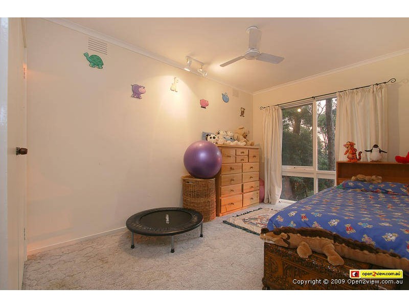 15 Leslie Avenue, Boronia VIC 3155