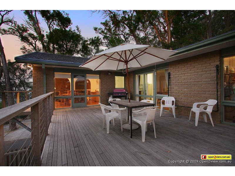 15 Leslie Avenue, Boronia VIC 3155