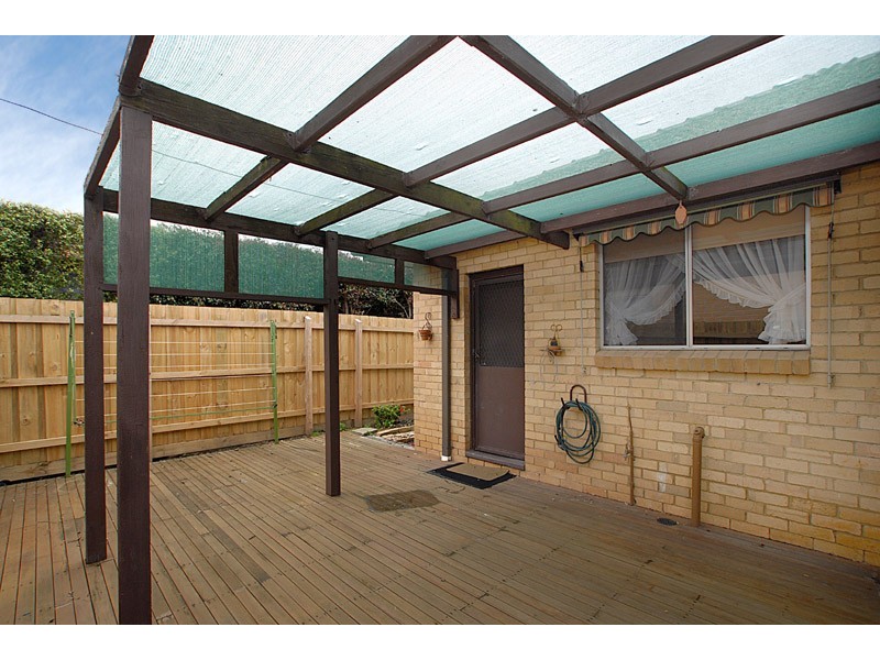 1/24 Adele Avenue, Ferntree Gully VIC 3156