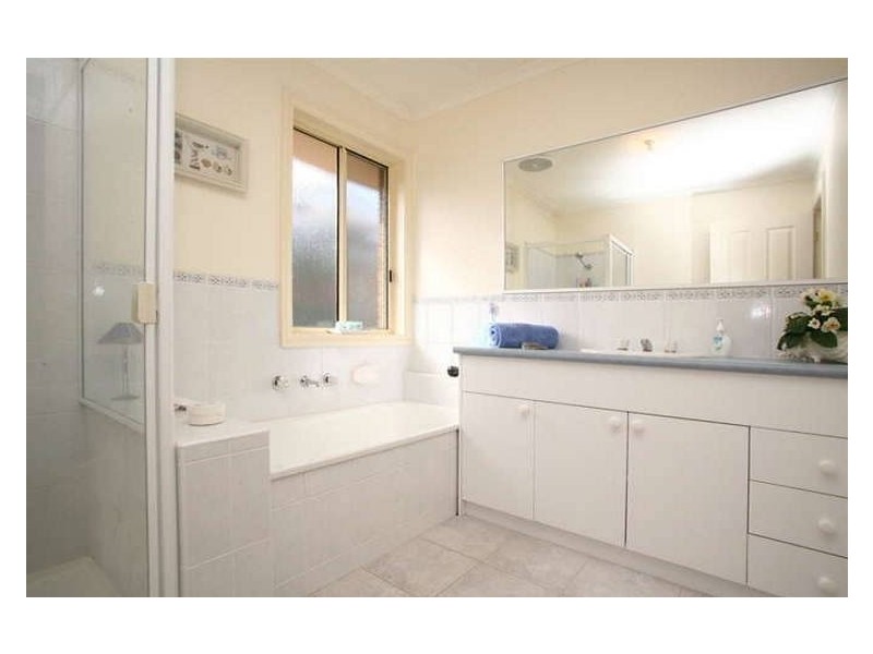 19 Ashton Road, Ferntree Gully VIC 3156