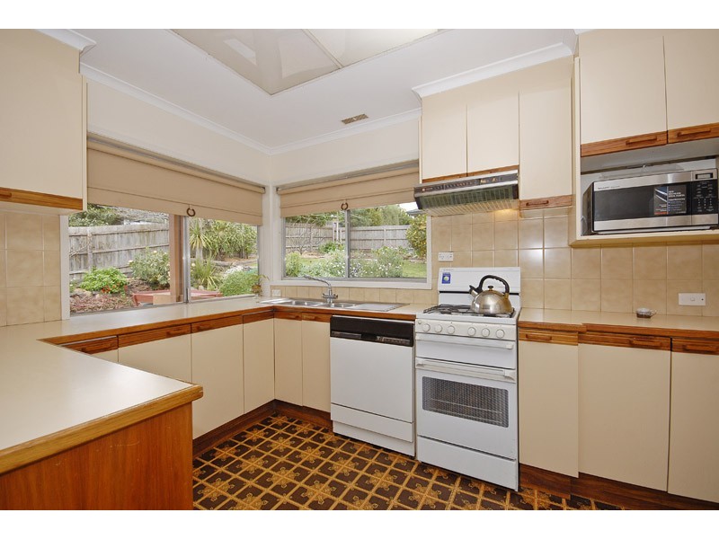 21 Waters Avenue, Upper Ferntree Gully VIC 3156