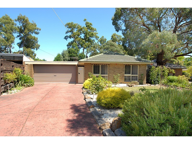 14 Rome Beauty Avenue, The Basin VIC 3154
