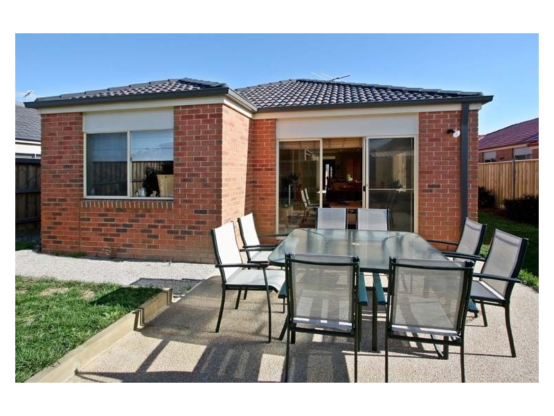 14 Monbulk Crescent, Rowville VIC 3178