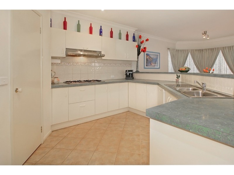 7 Fairway Drive, Rowville VIC 3178
