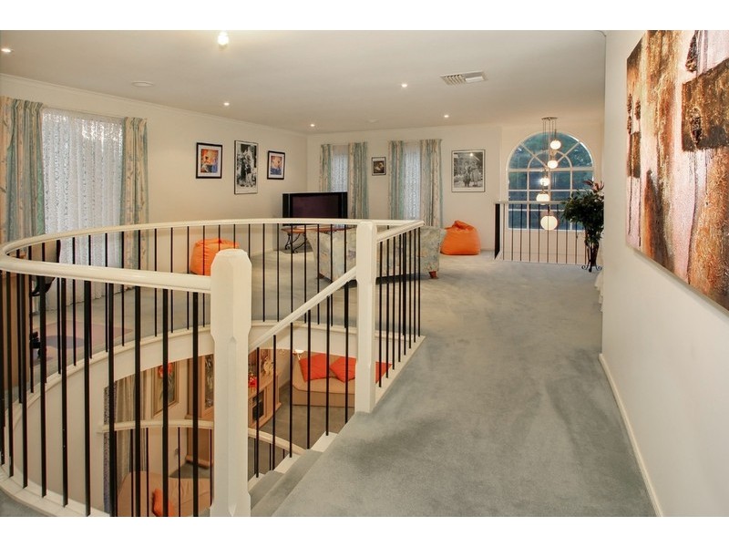 7 Fairway Drive, Rowville VIC 3178