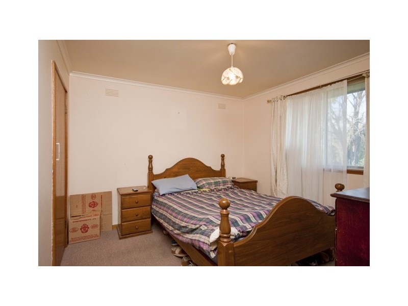 19 Adele Avenue, Ferntree Gully VIC 3156