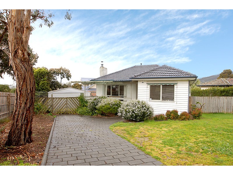 1 Sykes Avenue, Ferntree Gully VIC 3156