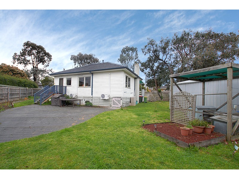 1 Sykes Avenue, Ferntree Gully VIC 3156