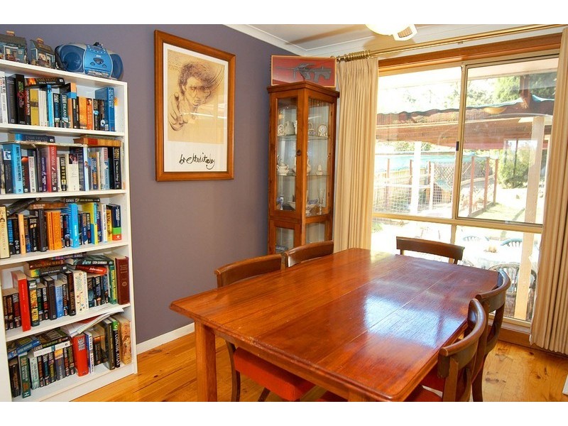 4 Stephen Road, Ferntree Gully VIC 3156